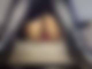 Heyitsyoss's Live Sex Cam Show