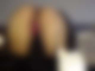 Heyitsyoss's Live Sex Cam Show