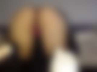 Heyitsyoss's Live Sex Cam Show