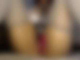 Heyitsyoss's Live Sex Cam Show