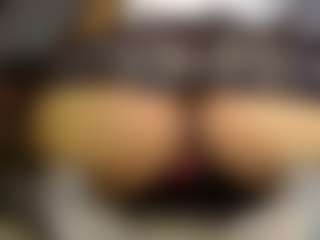 Heyitsyoss's Live Sex Cam Show