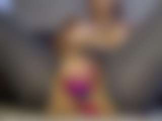Heyitsyoss's Live Sex Cam Show
