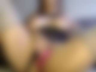 Heyitsyoss's Live Sex Cam Show