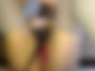 Heyitsyoss's Live Sex Cam Show