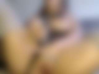 Heyitsyoss's Live Sex Cam Show