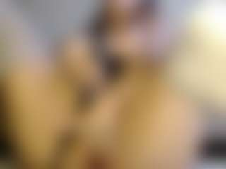 Heyitsyoss's Live Sex Cam Show