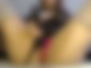 Heyitsyoss's Live Sex Cam Show