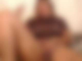 Live cam show with Heyitsyoss - Joi on Camsoda