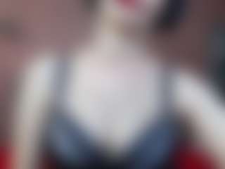 Live cam show with KalystaSwiss - Green Eyes on Fling VIP Chat