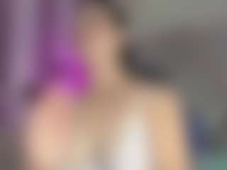 Live cam show with melissa-cruzz - Interactivetoy Mature on CamwithHer