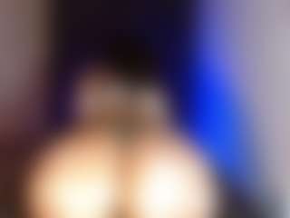 mollypeach's Live Sex Cam Show