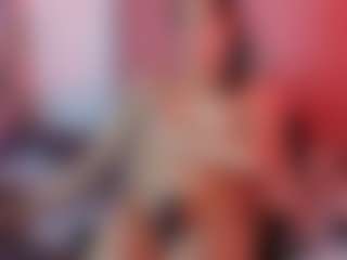 Live cam show with PETITEPEPPER - Spank Ebony on AdultVida.com