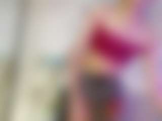 Live cam show with Saraypiink - Tease on intimatelivegirls.com