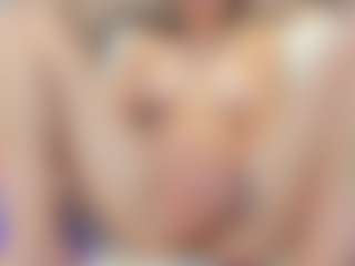 Alice-Romano's Live Sex Cam Show