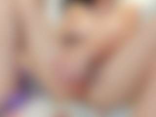 Alice-Romano's Live Sex Cam Show