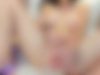 Alice-Romano's Live Sex Cam Show