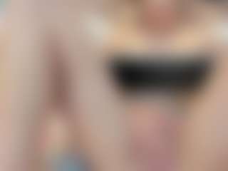 Alice-Romano's Live Sex Cam Show