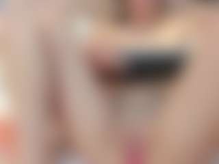 Alice-Romano's Live Sex Cam Show