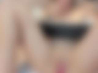 Alice-Romano's Live Sex Cam Show