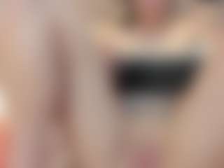 Alice-Romano's Live Sex Cam Show