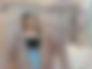 Alice-Romano's Live Sex Cam Show