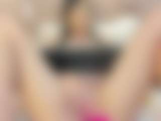 Live cam show with Alice-Romano - New Teen (18+) on Camsoda