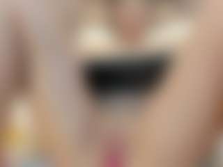 Alice-Romano's Live Sex Cam Show