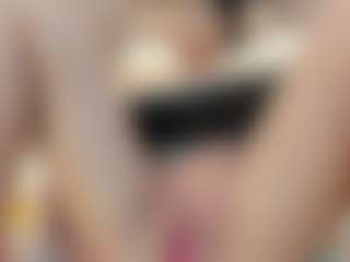 Alice-Romano's Live Sex Cam Show
