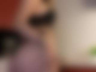 Live cam show with Amanda - Normal on iamadamtest123.com