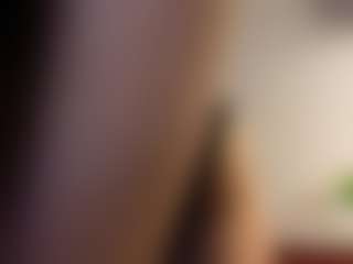 Live cam show with Amanda - Smoking on chickslive.net