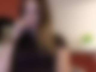 Live cam show with Amanda - Granny Blonde Hair on PervPlay.com