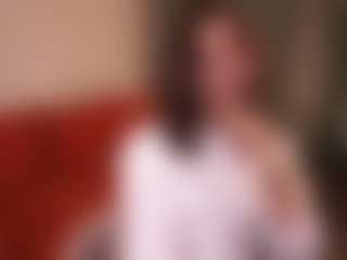 Live cam show with Amanda - Granny Blonde Hair on Soda Cam