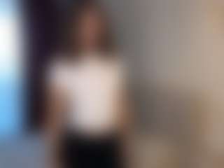 Live cam show with Amanda - Granny Blonde Hair on madthumbs