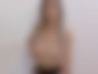 Live cam show with Ivy-Noir - New Lovense on Gym Cam Girls