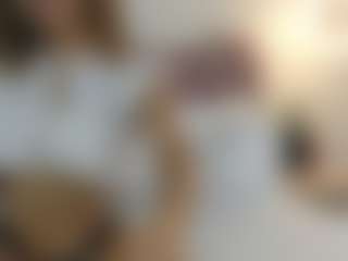 Live cam show with JennyCarter1 - College Brown Hair on Mixed Magazine Live