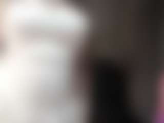 JinaGiraud MILF webcam performer live streaming