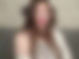Live cam show with JinaGiraud - MILF Teen (18+) on CamwithHer