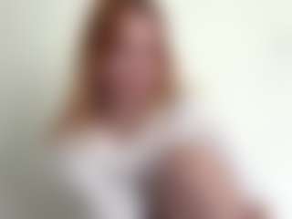 LauraStraker's Live Sex Cam Show