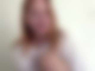 LauraStraker's Live Sex Cam Show