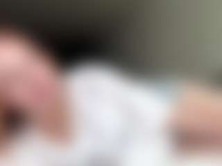 LauraStraker's Live Sex Cam Show
