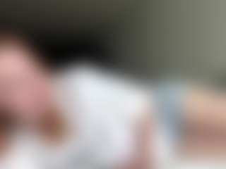 LauraStraker's Live Sex Cam Show