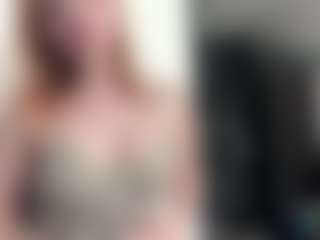 LauraStraker's Live Sex Cam Show