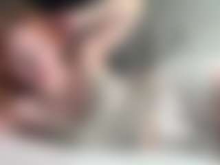 LauraStraker's Live Sex Cam Show