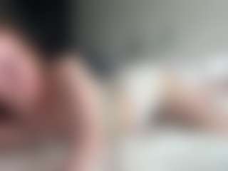LauraStraker's Live Sex Cam Show