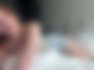 LauraStraker's Live Sex Cam Show