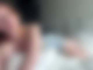 LauraStraker's Live Sex Cam Show