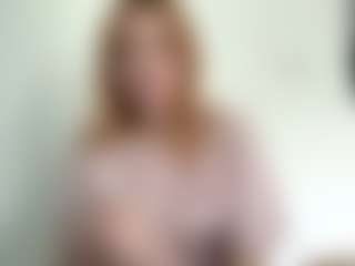LauraStraker's Live Sex Cam Show