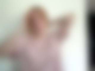 LauraStraker's Live Sex Cam Show