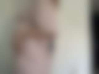 LauraStraker's Live Sex Cam Show
