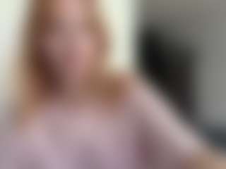 LauraStraker's Live Sex Cam Show